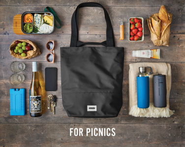 Logotrade Werbeartikel das Foto: Black+Blum isolierte 16L Trage- & Kühltasche